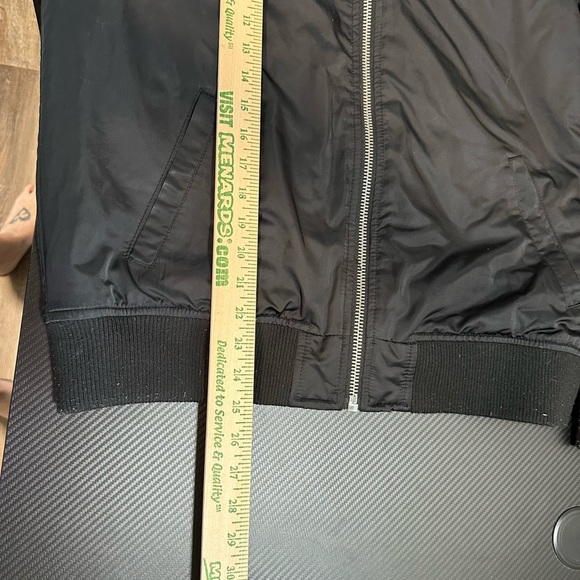 Levi Strauss & CO Women's Satin Bomber with Pullover Hood Black - L - Picture 7 of 10